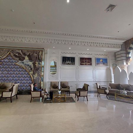 Grand Qin Hotel Banjarbaru Eksteriør billede