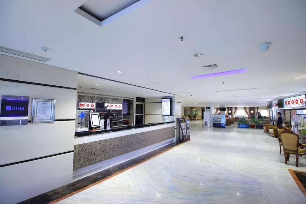 Grand Qin Hotel Banjarbaru Eksteriør billede
