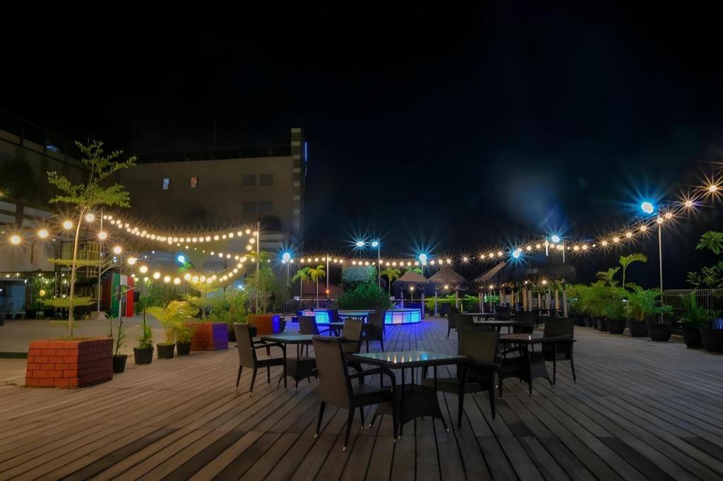 Grand Qin Hotel Banjarbaru Eksteriør billede