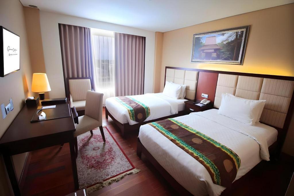 Grand Qin Hotel Banjarbaru Eksteriør billede