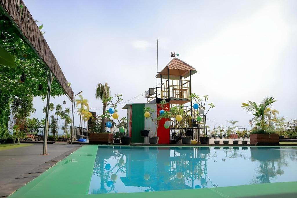 Grand Qin Hotel Banjarbaru Eksteriør billede