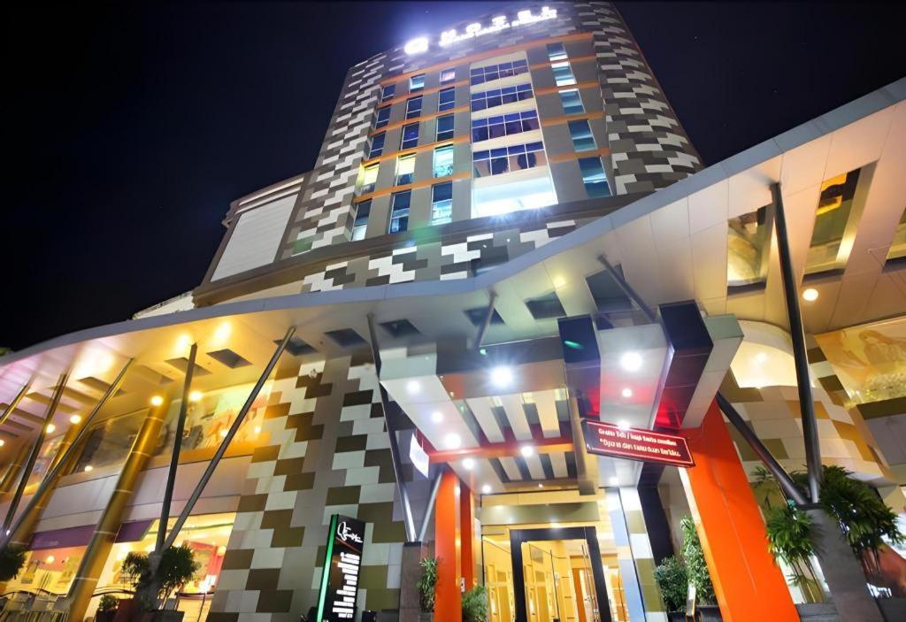 Grand Qin Hotel Banjarbaru Eksteriør billede