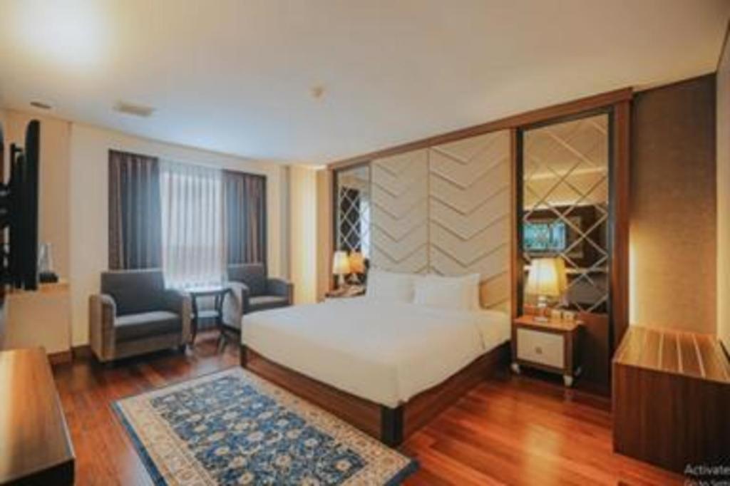 Grand Qin Hotel Banjarbaru Eksteriør billede