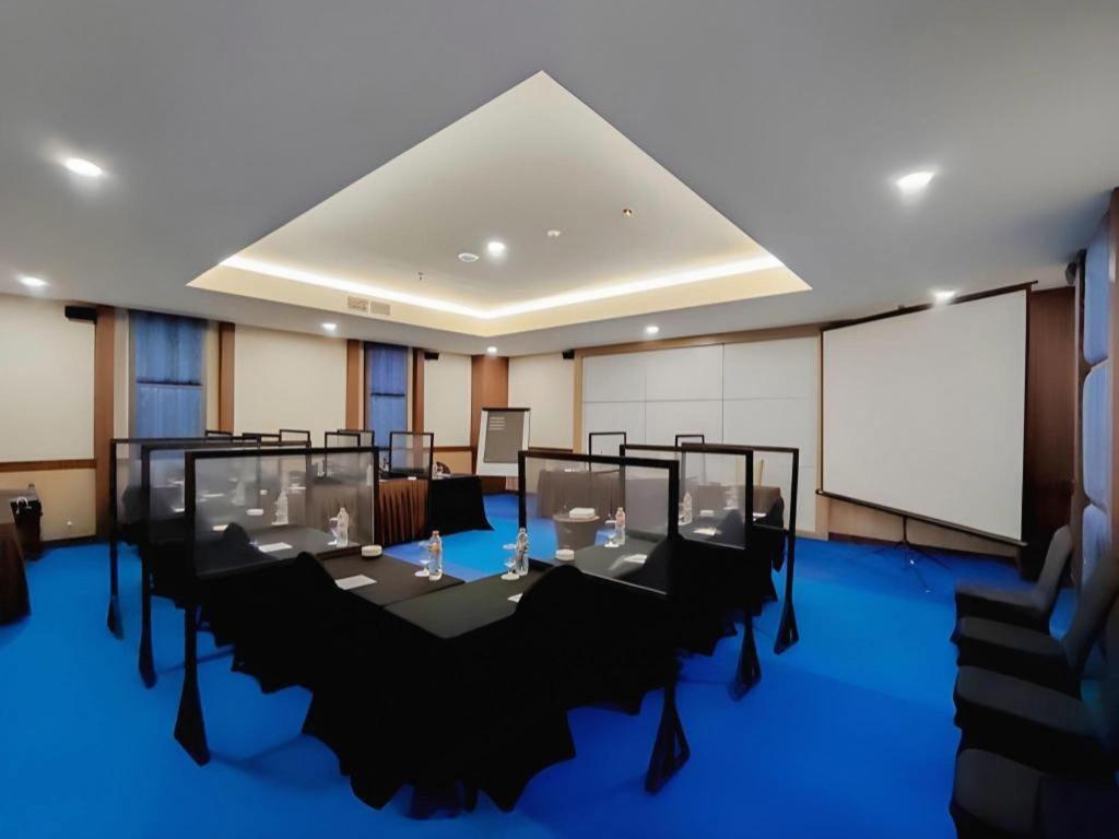 Grand Qin Hotel Banjarbaru Eksteriør billede