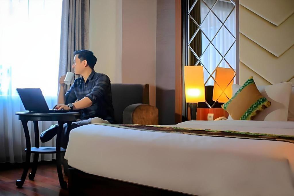 Grand Qin Hotel Banjarbaru Eksteriør billede