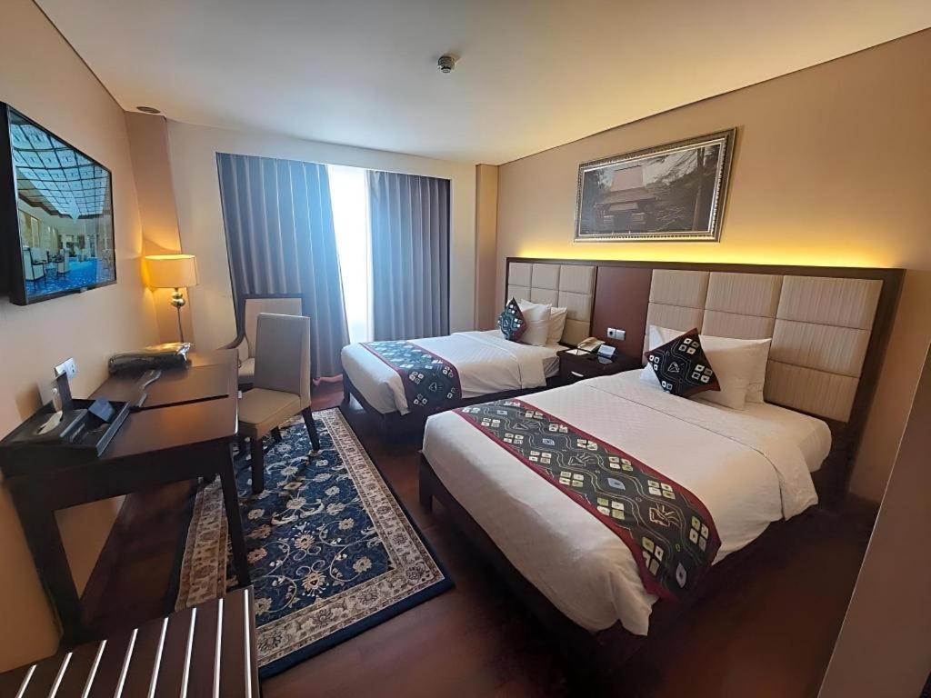 Grand Qin Hotel Banjarbaru Eksteriør billede