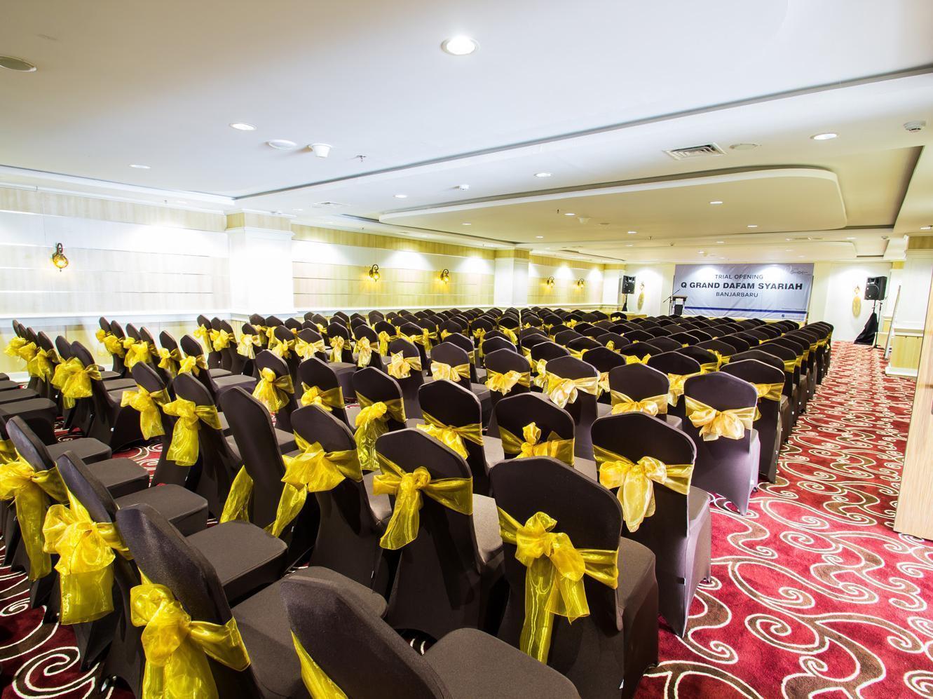 Grand Qin Hotel Banjarbaru Eksteriør billede